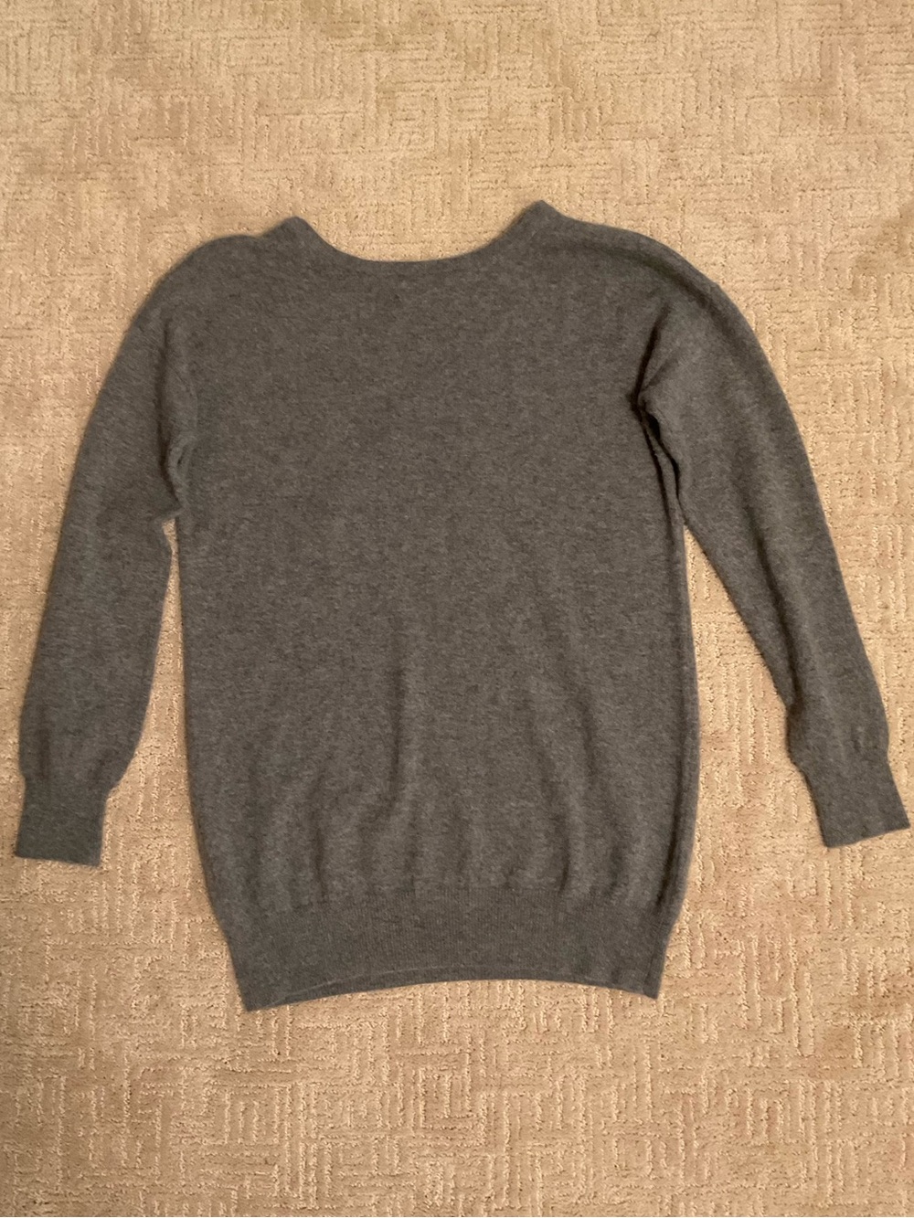 🩶 Hammacher Schlemmer Gray 100% Cashmere Sweater M/L EUC Old Money Minimalist - Picture 3 of 9